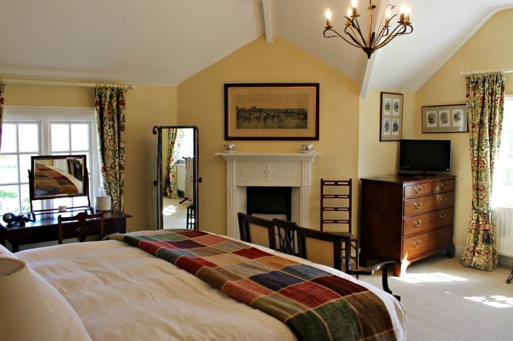 Church Farm B&B Near Telford And Ironbridge Shifnal Exteriör bild