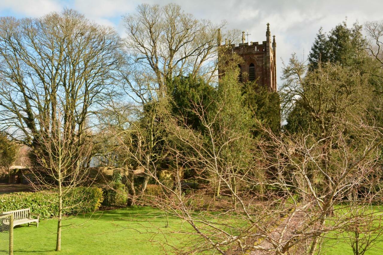 Church Farm B&B Near Telford And Ironbridge Shifnal Exteriör bild
